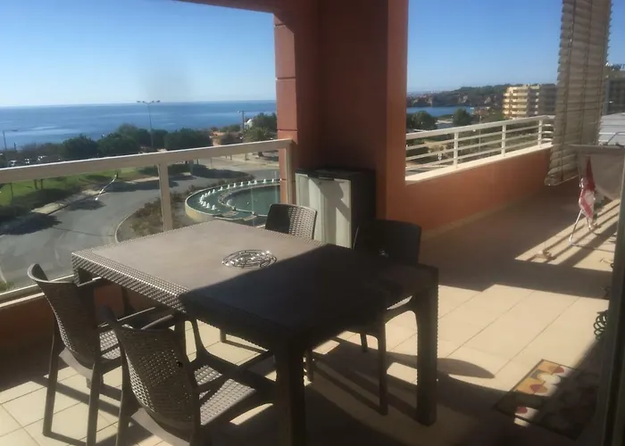 6 Personnes Algarve Front De Da Rocha Apartment